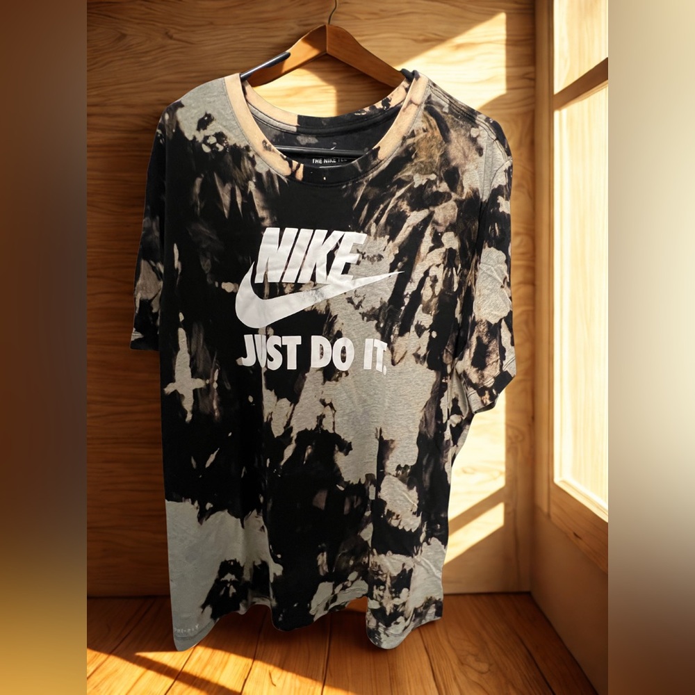 Nike Hand Dyed One of a Kind Black and Cream Graphic Tee